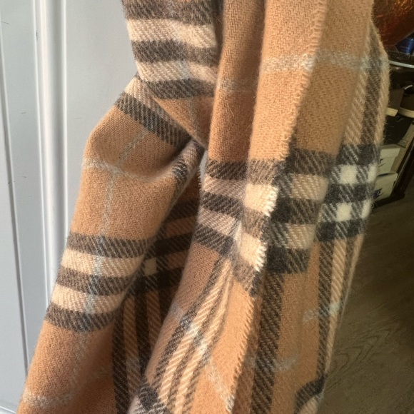 Burberry Tan and Black Checkered Scarf - Picture 2 of 7
